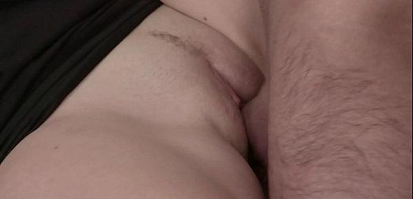 GERMAN MILF - ER FICKT SEINE GEILE NACHBARIN ALS seine Frau auf Arbeit ist